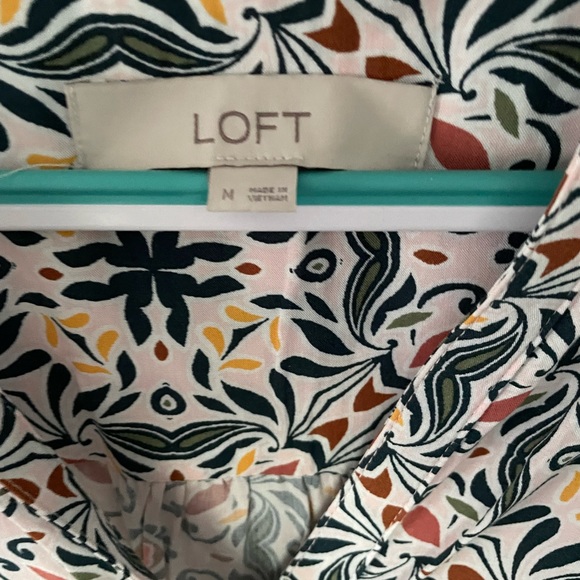 NWOT Loft Patterned Blouse - Picture 6 of 8